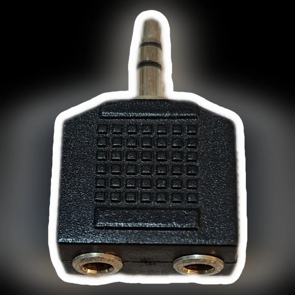 3.5mm Stereo Splitter Y Splitter Audio Adapter - 1/8